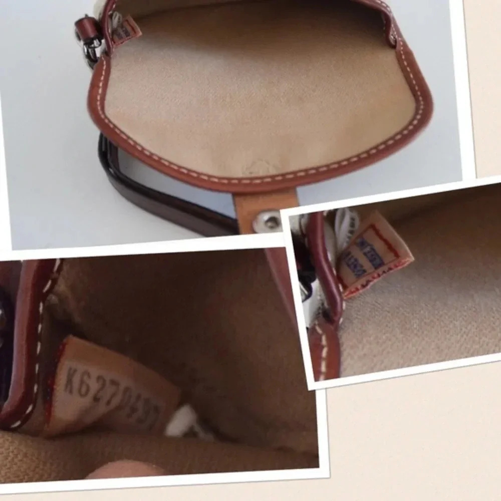 Dooney & Bourke wristlet/coin purse - Picture 4 of 4